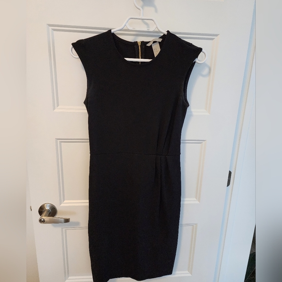 Little black dress with zip back and pleating on one side - Picture 1 of 5